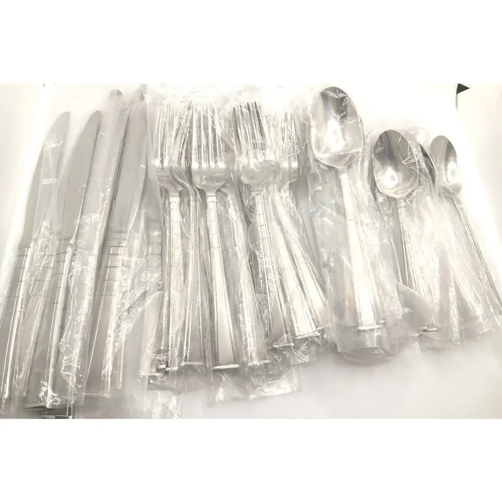 Mikasa Avenue Frost 45 Piece Set serves 9 persons Stainless Vietnam Flatware NOS